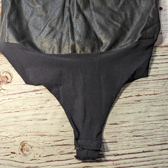 Commando Faux Leather Black T Shirt Bodysuit Medium Great Condition - Picture 4 of 11